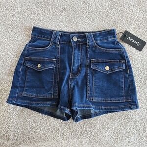 Aotasely Stretch Jean Shorts Mid Waisted Juniors S Dark Wash NWT Festival Booty